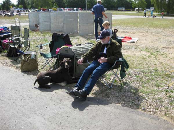 IMG_1222.JPG - og venter